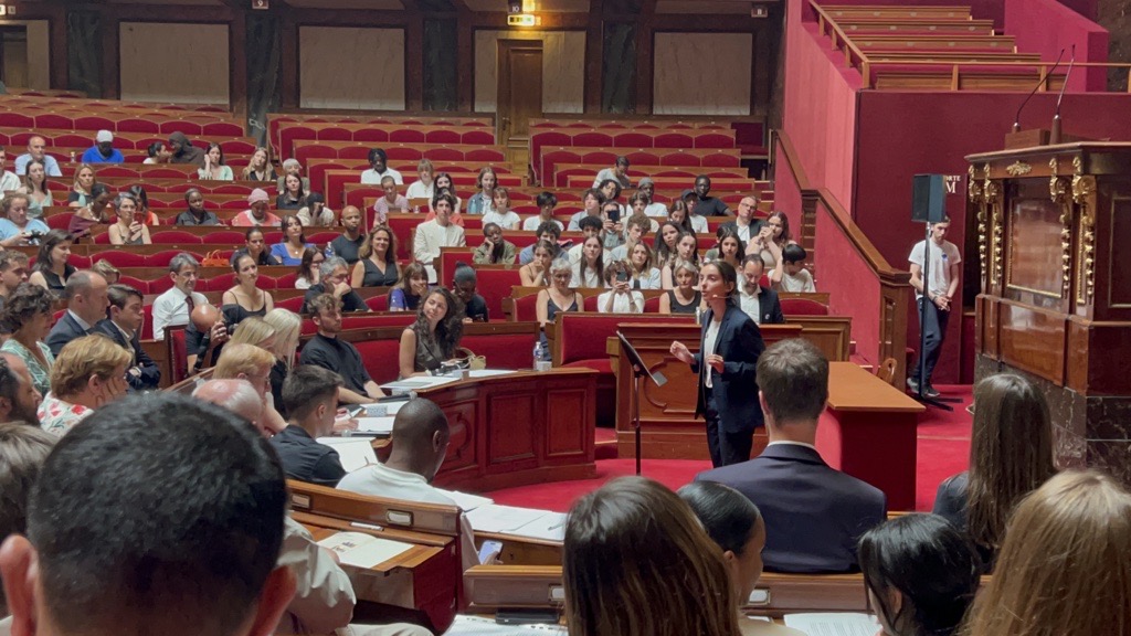 Finale Interacadémique Du Concours Déloquence Trouve Ta Voix Académie De Versailles 